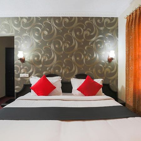 Capital O 72337 Hotel Konkan Tadka Bombay Extérieur photo