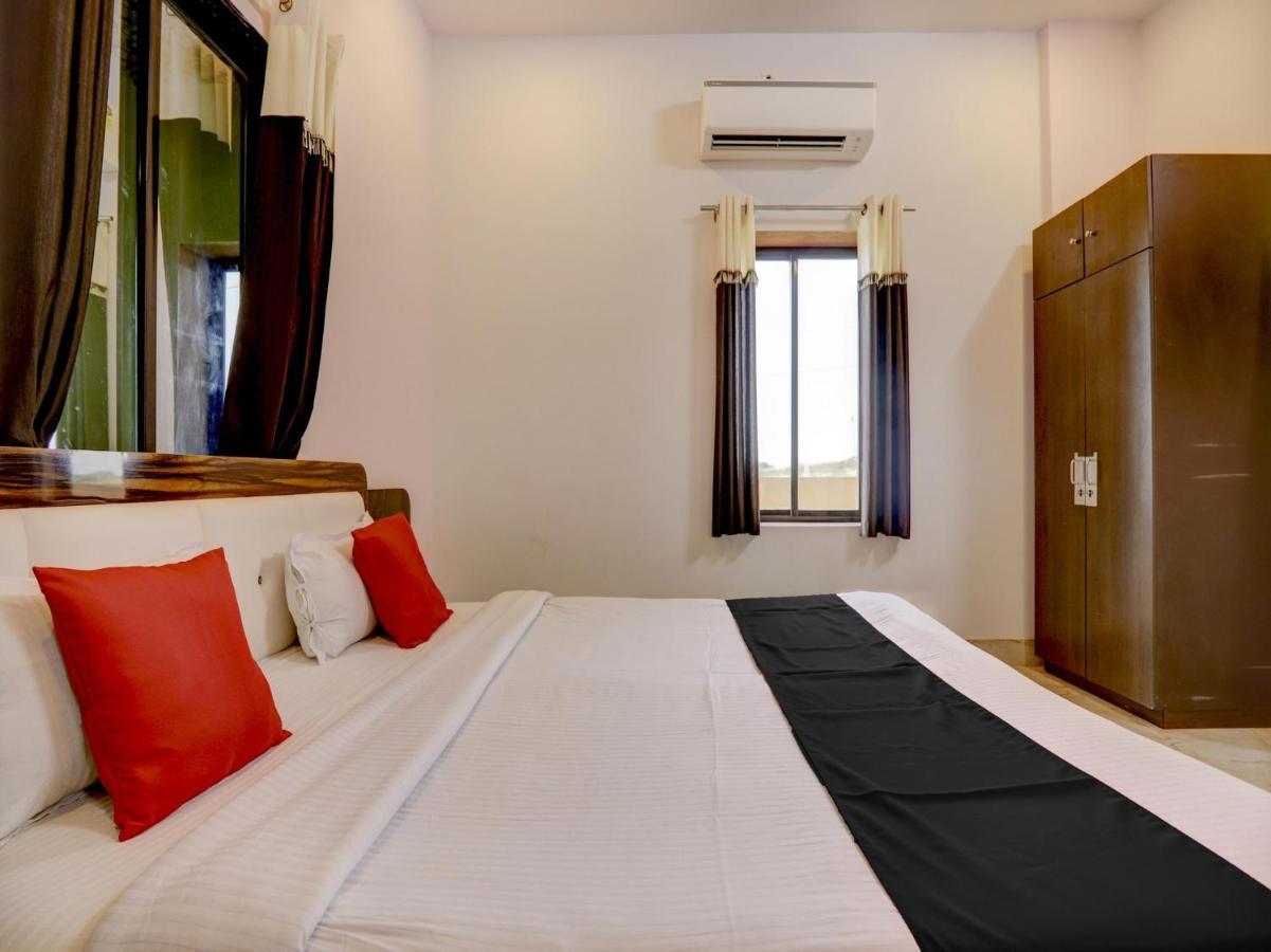 Capital O 72337 Hotel Konkan Tadka Bombay Extérieur photo