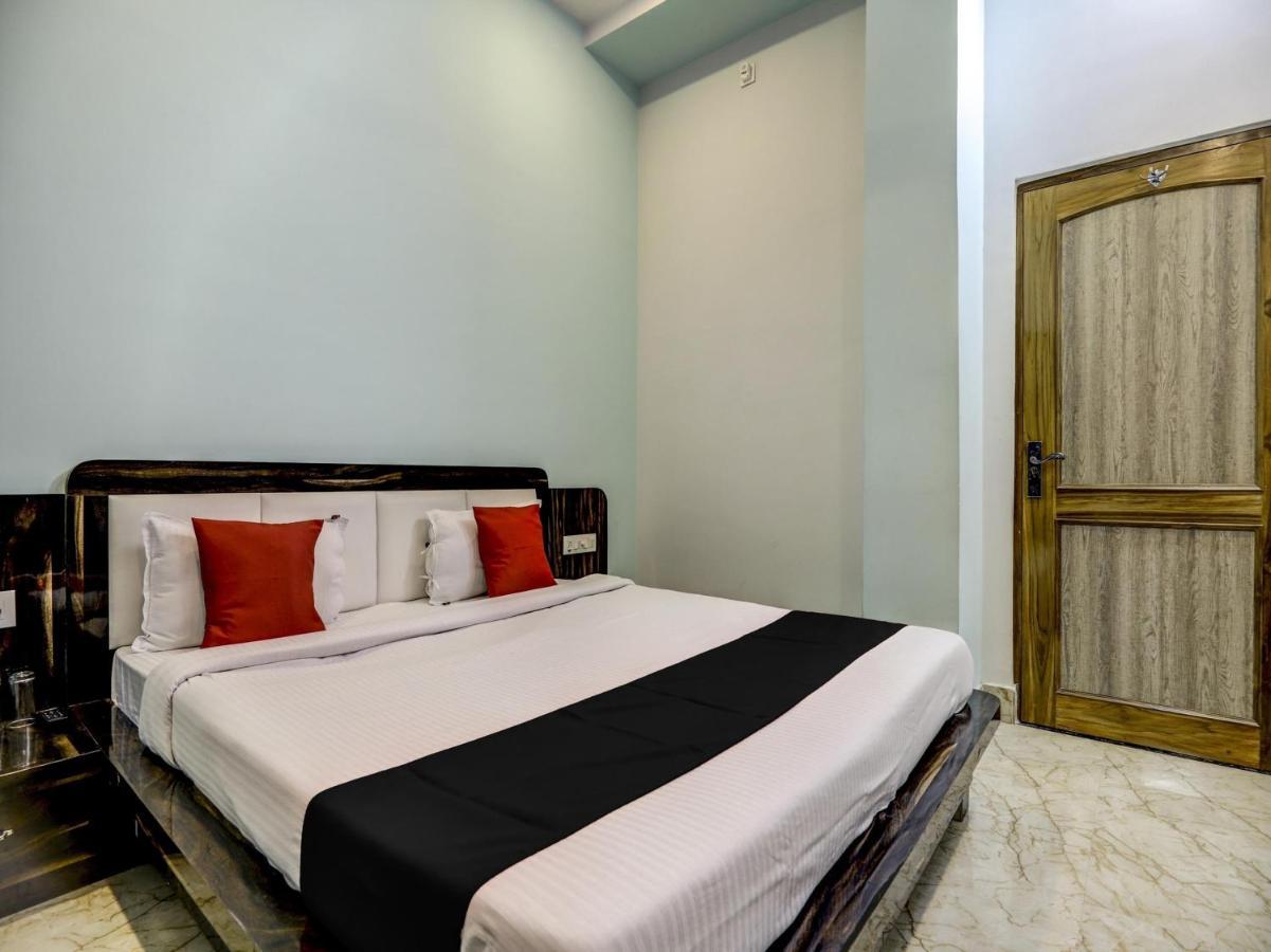 Capital O 72337 Hotel Konkan Tadka Bombay Extérieur photo