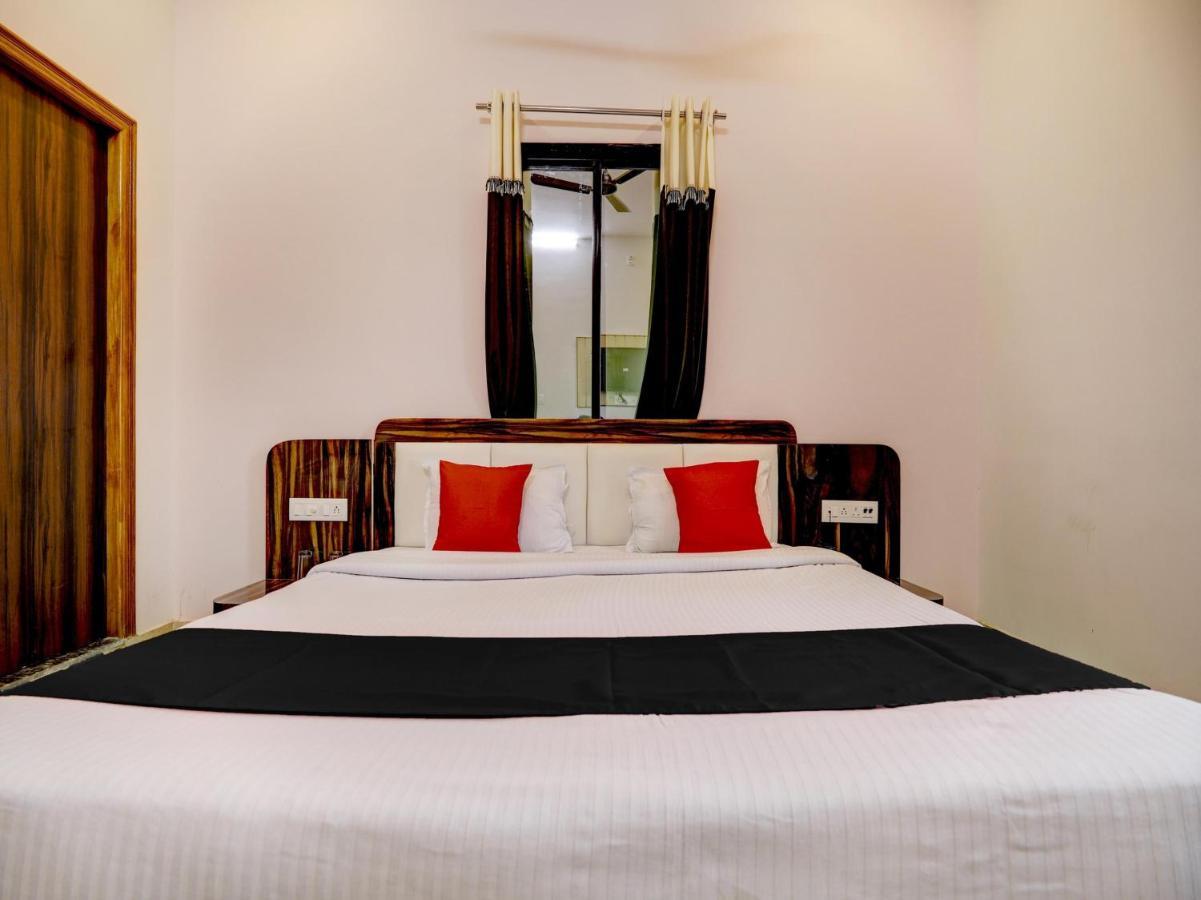 Capital O 72337 Hotel Konkan Tadka Bombay Extérieur photo