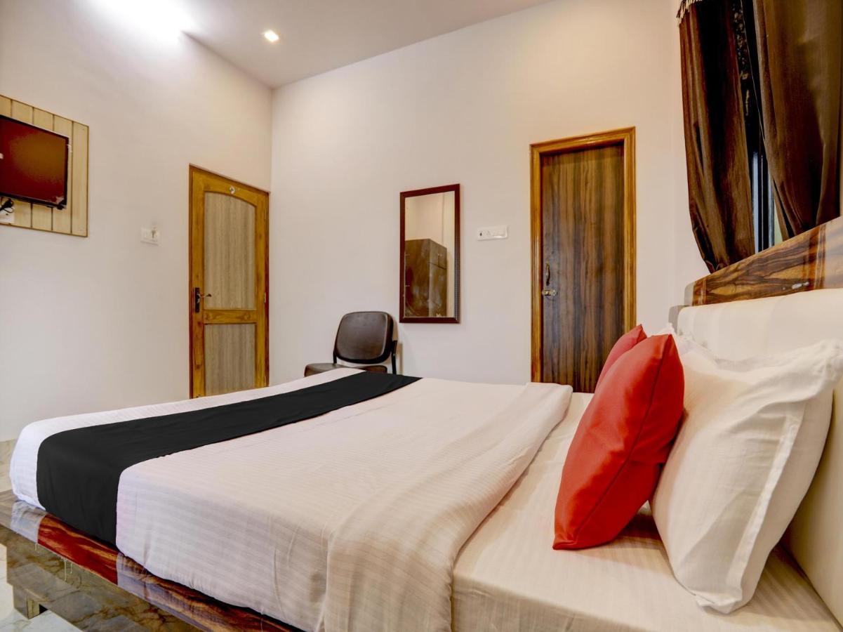 Capital O 72337 Hotel Konkan Tadka Bombay Extérieur photo