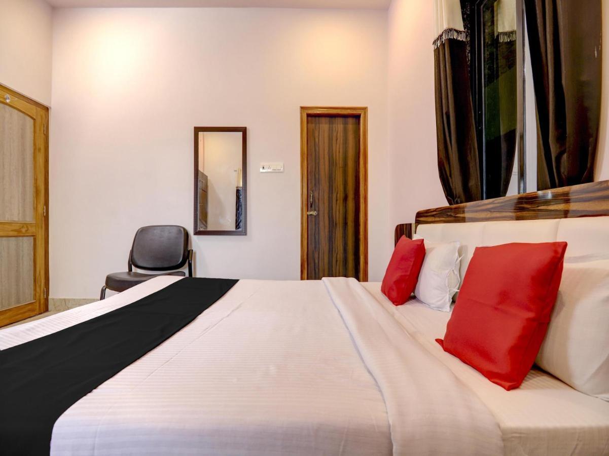Capital O 72337 Hotel Konkan Tadka Bombay Extérieur photo